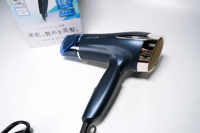 ドライヤー KOIZUMI KHD9330A