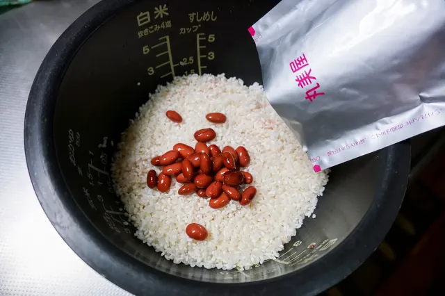 醤油赤飯の素