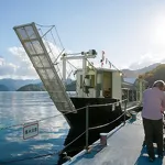 奥只見ターミナルと遊覧船