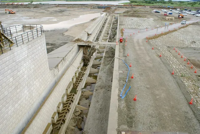 大河津可動堰現場見学会