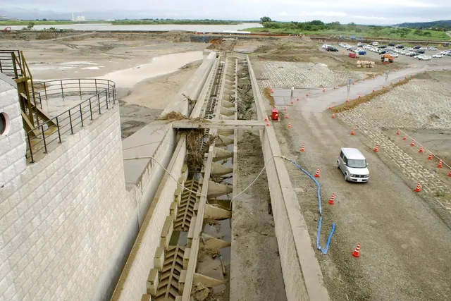 大河津可動堰現場見学会